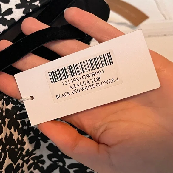 Reformation Azalea Top - Picture 3 of 5